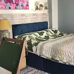 Apartment Joanna's , Key Locker By Whatsapp Own Entrance, Own Bathroom