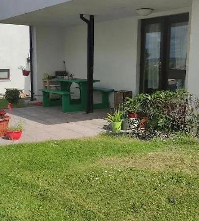 Joanna's , Key Locker By Whatsapp Own Entrance, Own Bathroom Apartment Youghal