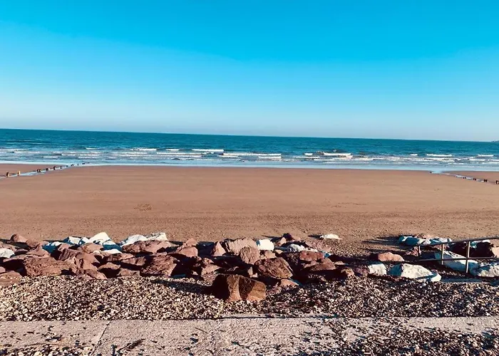 Joanna's , Key Locker By Whatsapp Own Entrance, Own Bathroom