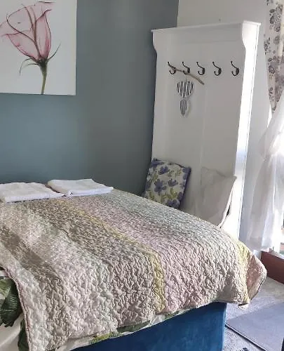 Joanna's , Key Locker By Whatsapp Own Entrance, Own Bathroom Апартаменты