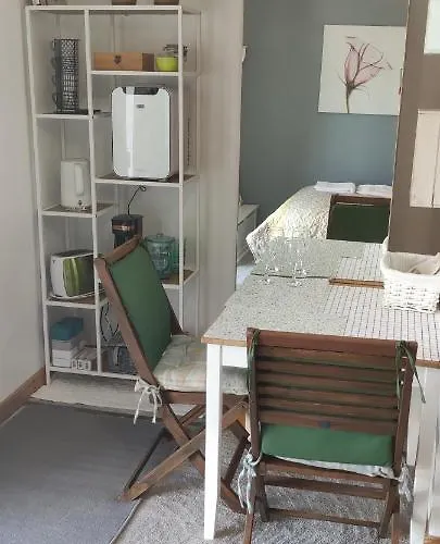 Joanna's , Key Locker By Whatsapp Own Entrance, Own Bathroom Апартаменты Йол